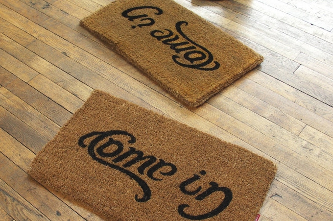 How To Reduce Dust Make Your Home Spotless Expert Tips Come In Go Away Diootmat From Co Uk