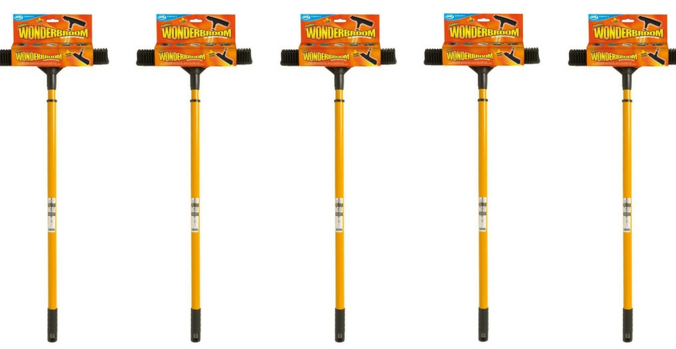 Tell us your ultimate cleaning tip & WIN a JML Wonderbroom