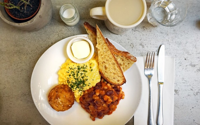 breakfast at HolyBelly PARIS
