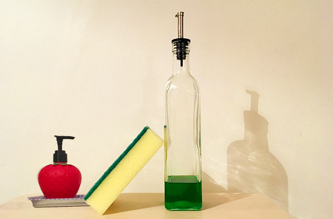 kitchen sponge washing up liquid