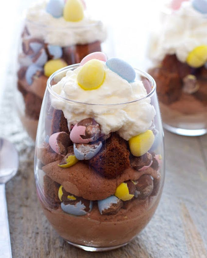 mini eggs brownie parfait