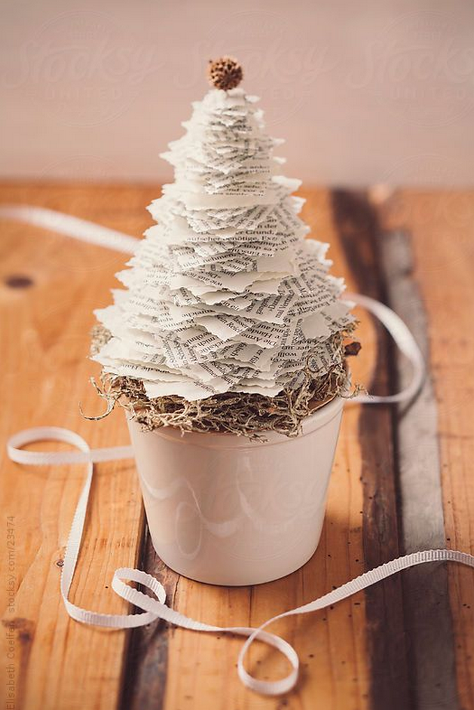 37 new ways to use old magazines and newspapers expert home tips you can also make a bigger version of this little tree