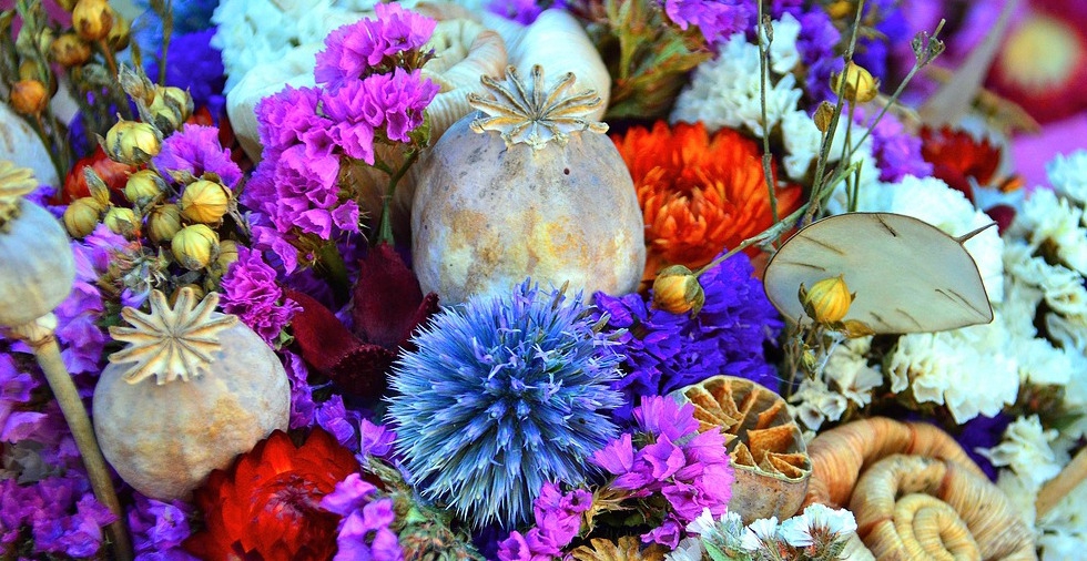 10 uses for an old bouquet of flowers